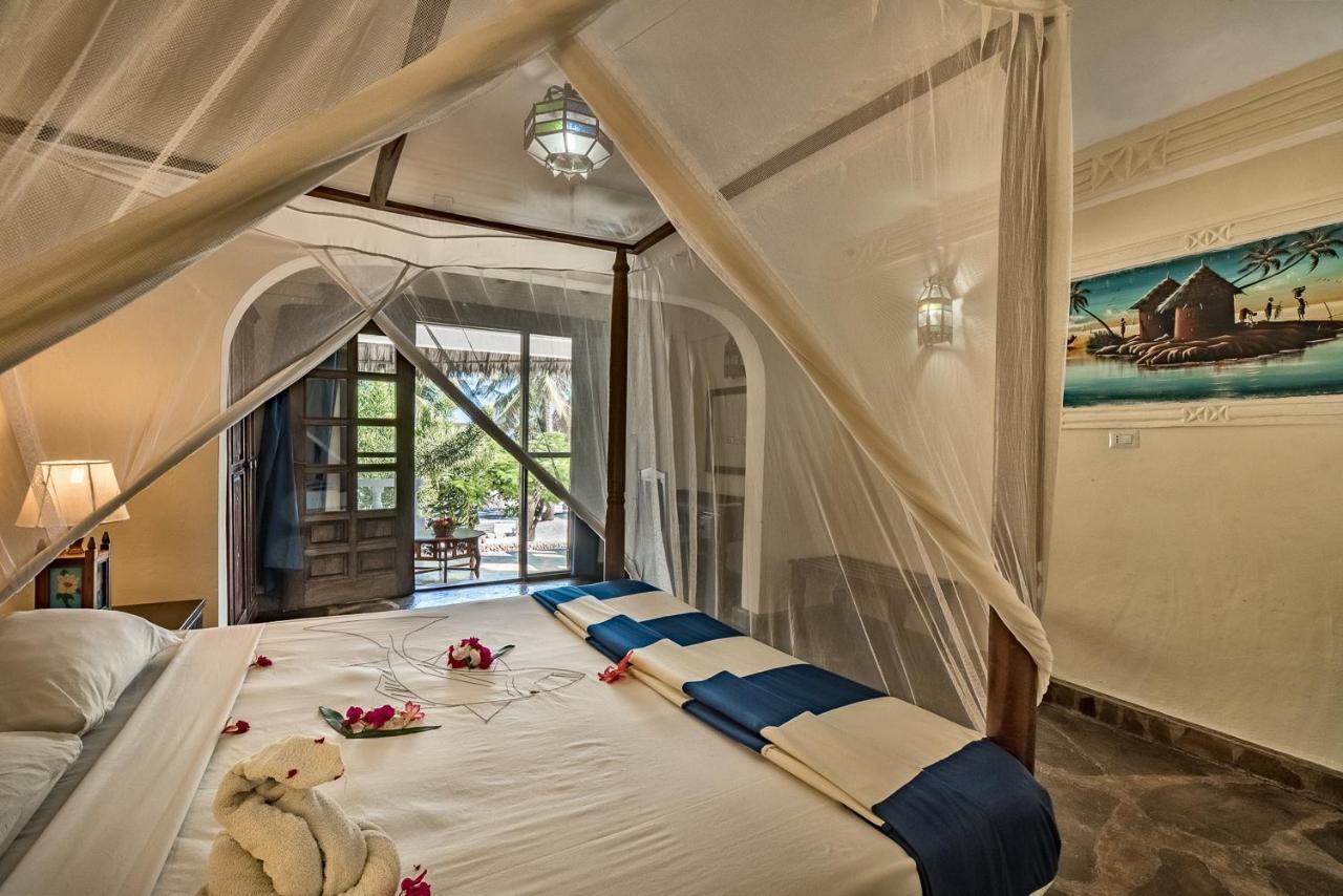 Jacaranda Beach Resort Watamu Eksteriør billede