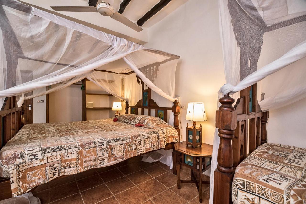 Jacaranda Beach Resort Watamu Eksteriør billede